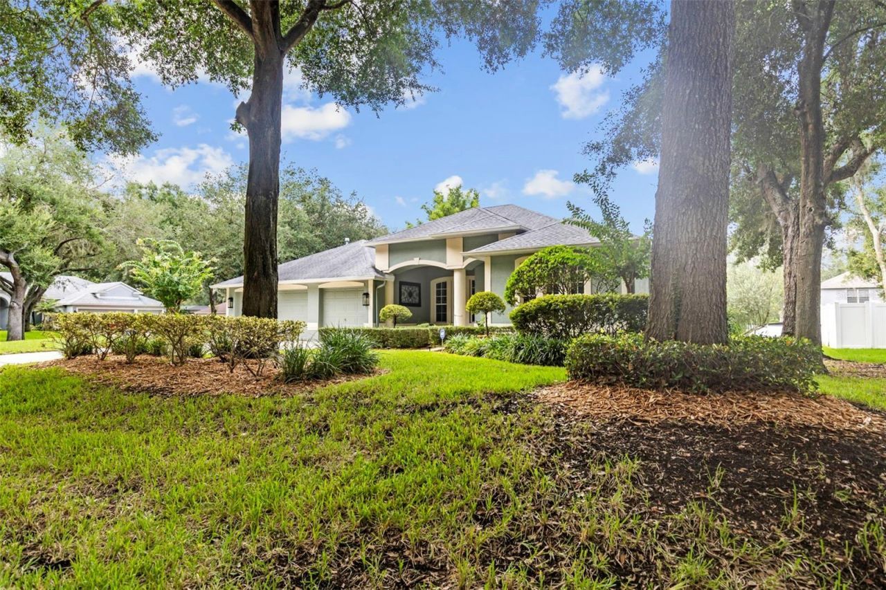 28 Camelot Ridge Drive, Brandon, FL 33511 Photo