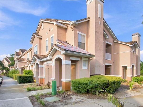 10467 VILLA VIEW CIRCLE , Unit 10467, TAMPA, FL 33647