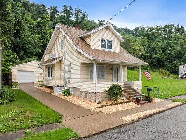 2349 Overbrook Ave, Wheeling, WV 26006