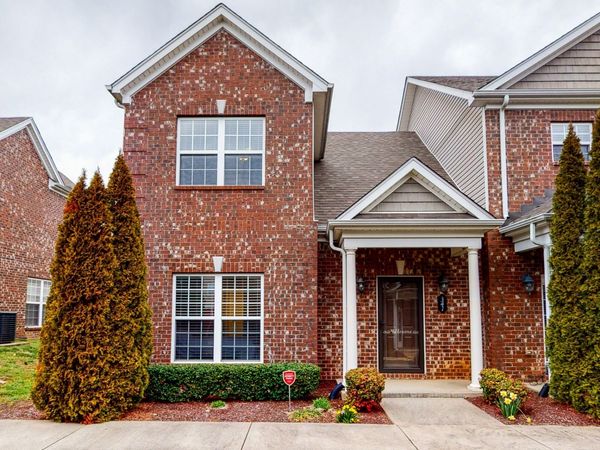 341 Rowlette Cir , Murfreesboro, TN 37127