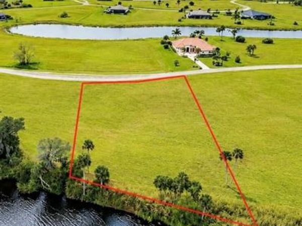 2048 Silk Bay BLVD , ALVA, FL 33920