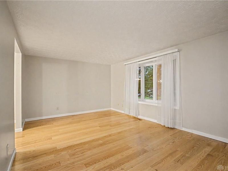 160 Caraway Drive, Springboro, OH 45066 Photo 3