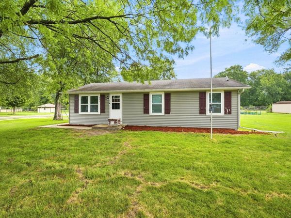 371 N Center Street , Braidwood, IL 60408