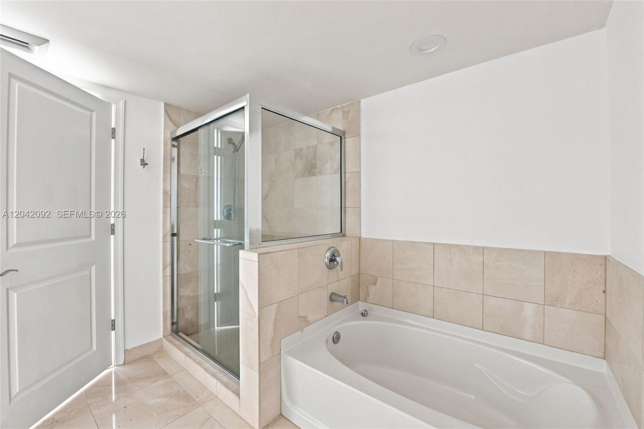610 W Las Olas Blvd , Unit 1912N, Fort Lauderdale, FL 33312 Photo
