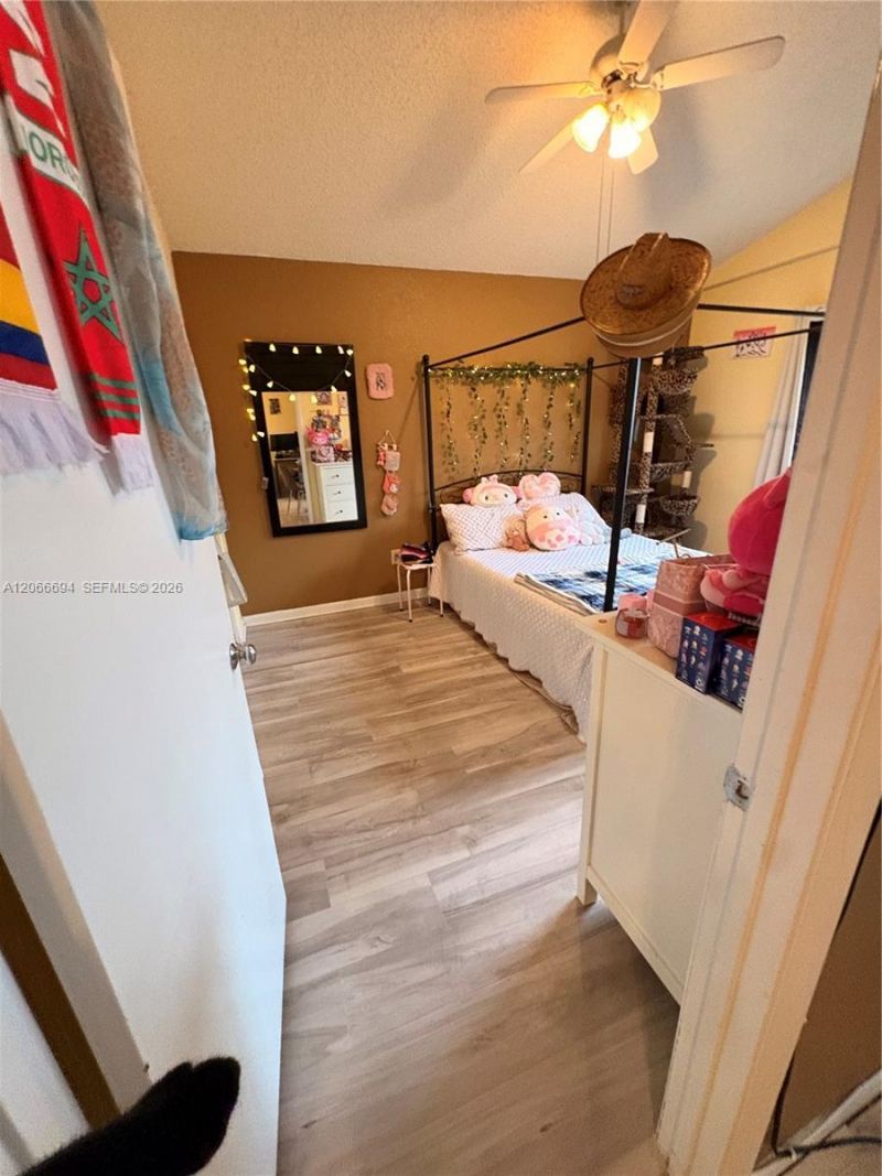 2880 N Oakland Forest Dr, Unit 313, Oakland Park, FL 33309 Photo