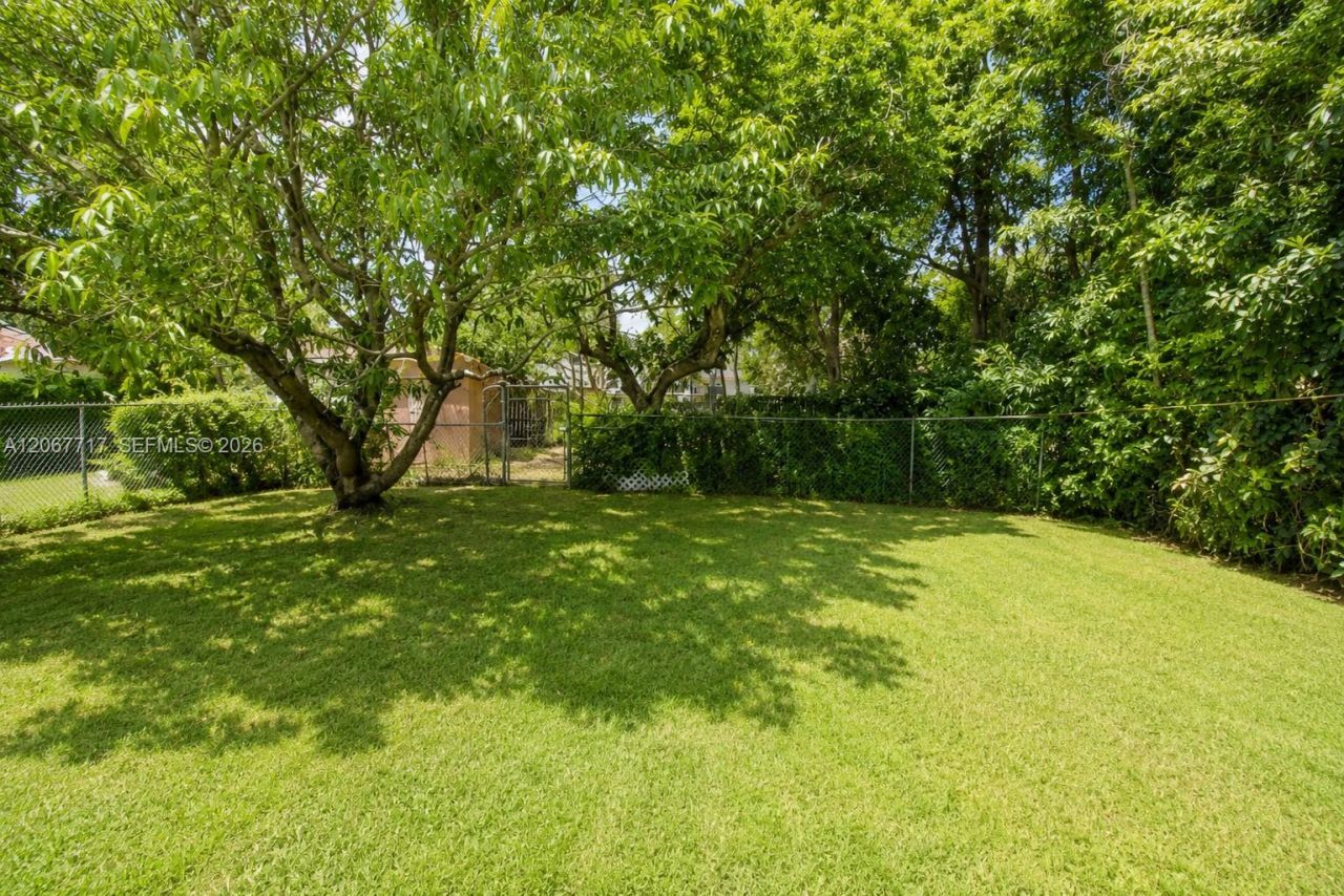 2347 SW 2nd St, Miami, FL 33135 Photo