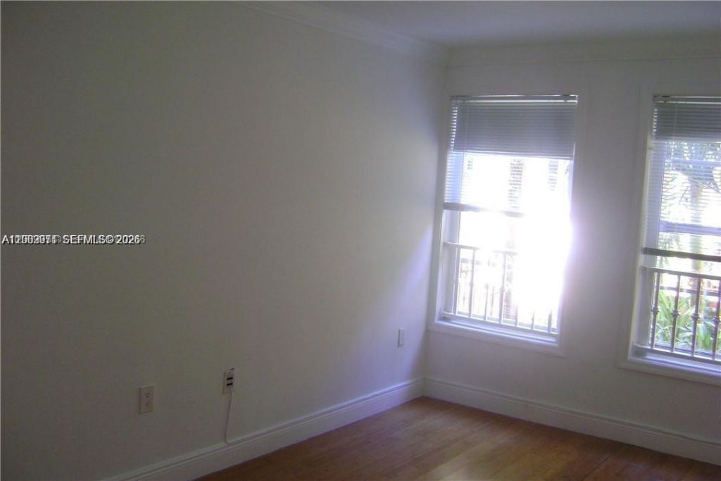 4812 Pine Tree Dr, Unit 201, Miami Beach, FL 33140 Photo