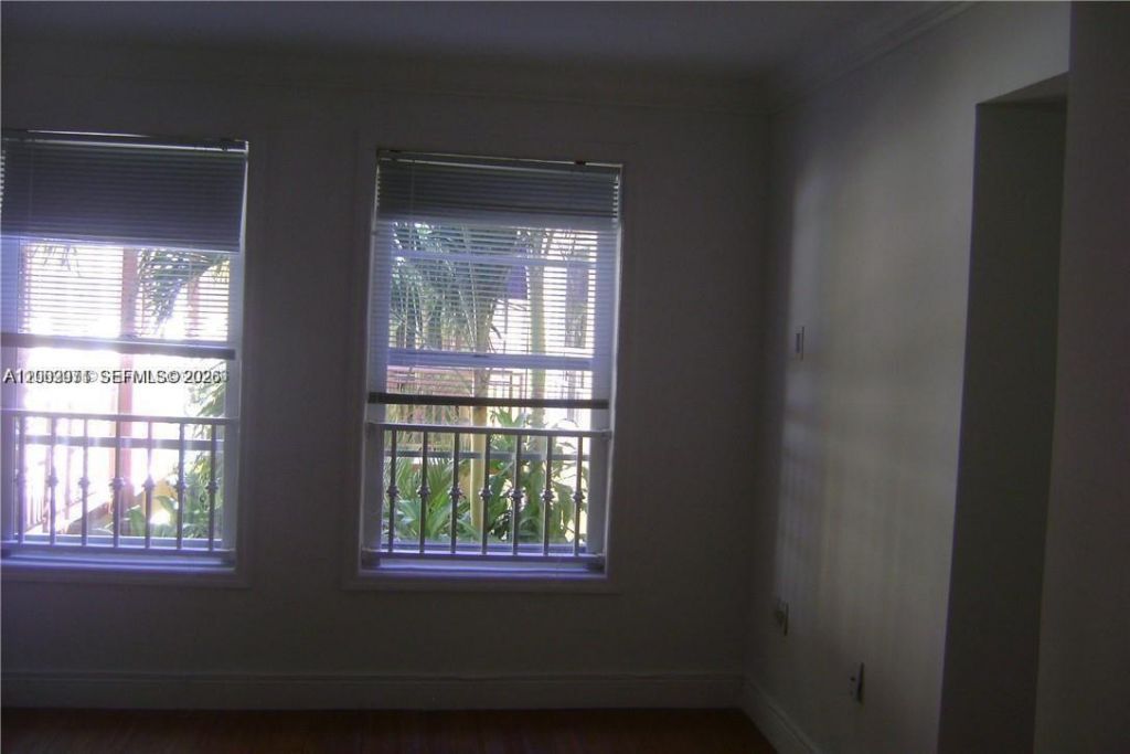 4812 Pine Tree Dr, Unit 201, Miami Beach, FL 33140 Photo