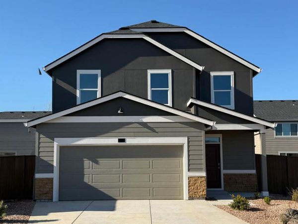 21717 SE Stromboli Lane, Bend, OR 97702