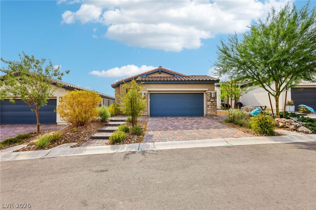 60 Stone Bluff Lane, Henderson, NV 89011 Main Photo
