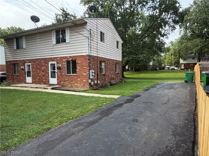 4426 Cherryhurst Drive, Stow, OH 44224 Photo 2