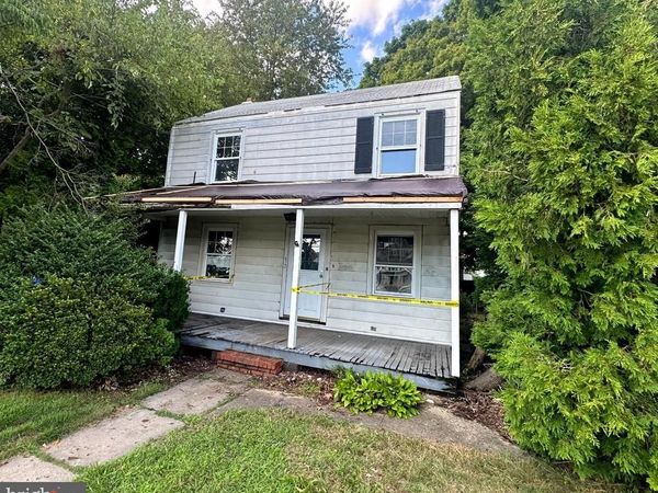 472 CONNECTICUT AVENUE, HAMILTON, NJ 08629