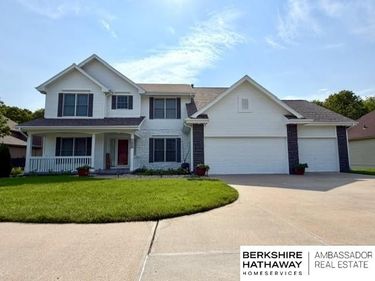 11909 S 47 Street, Papillion, NE 68133
