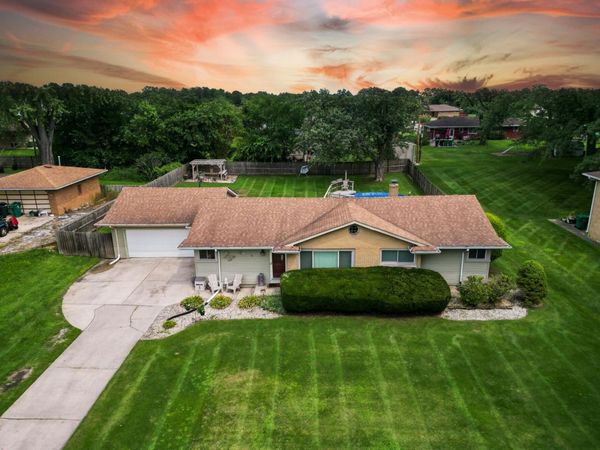 5773 Taney Place, Merrillville, IN 46410