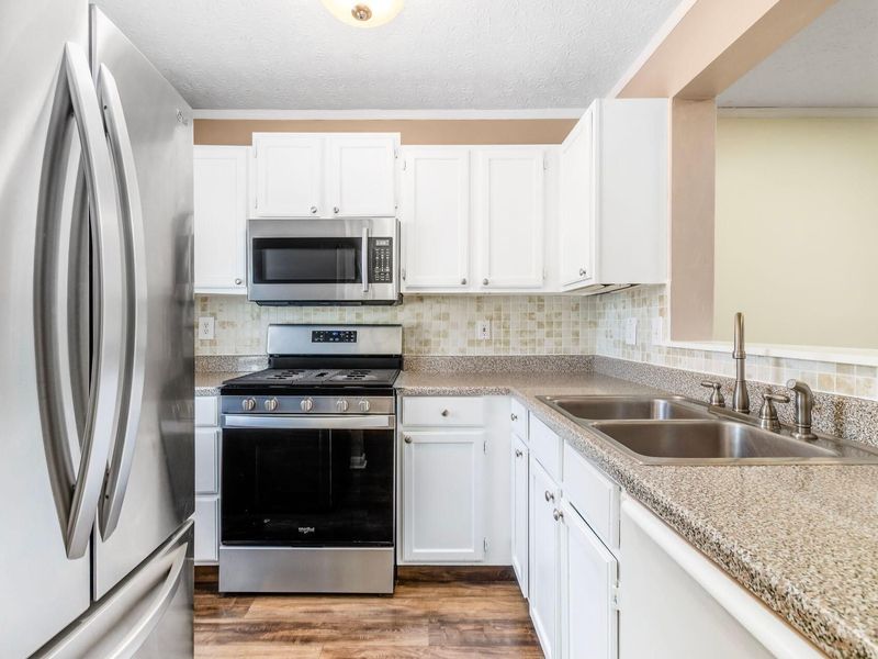 5805 Blendon Place Drive, Unit 13D, Columbus, OH 43230 Photo 13