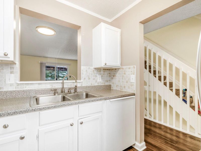 5805 Blendon Place Drive, Unit 13D, Columbus, OH 43230 Photo 15