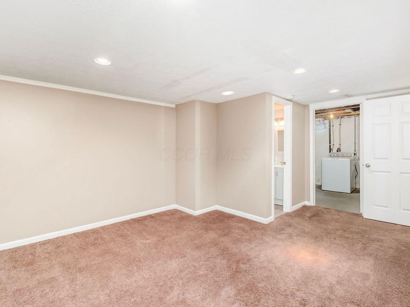 5805 Blendon Place Drive, Unit 13D, Columbus, OH 43230 Photo 22