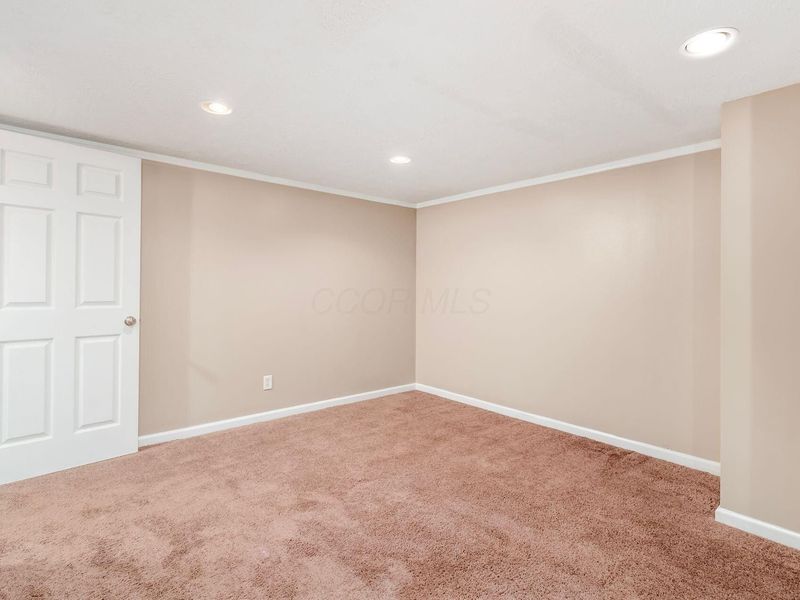5805 Blendon Place Drive, Unit 13D, Columbus, OH 43230 Photo 24
