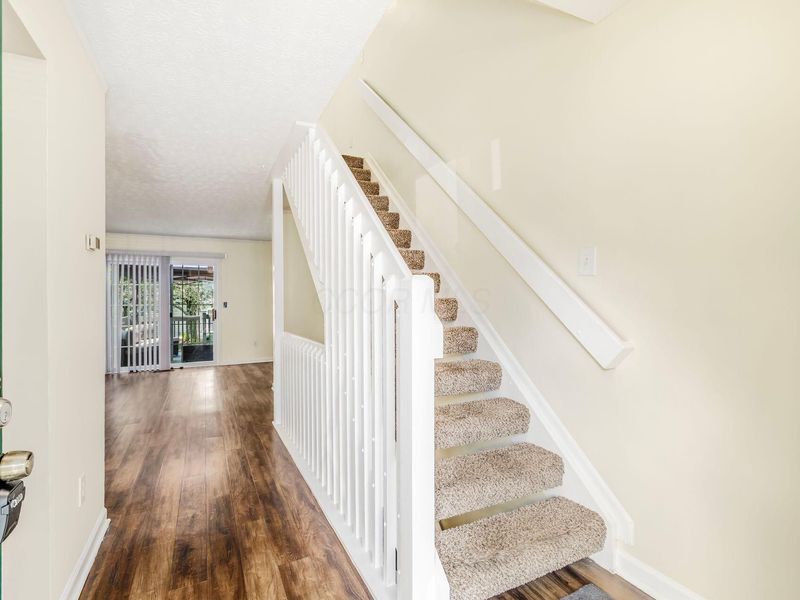5805 Blendon Place Drive, Unit 13D, Columbus, OH 43230 Photo 7