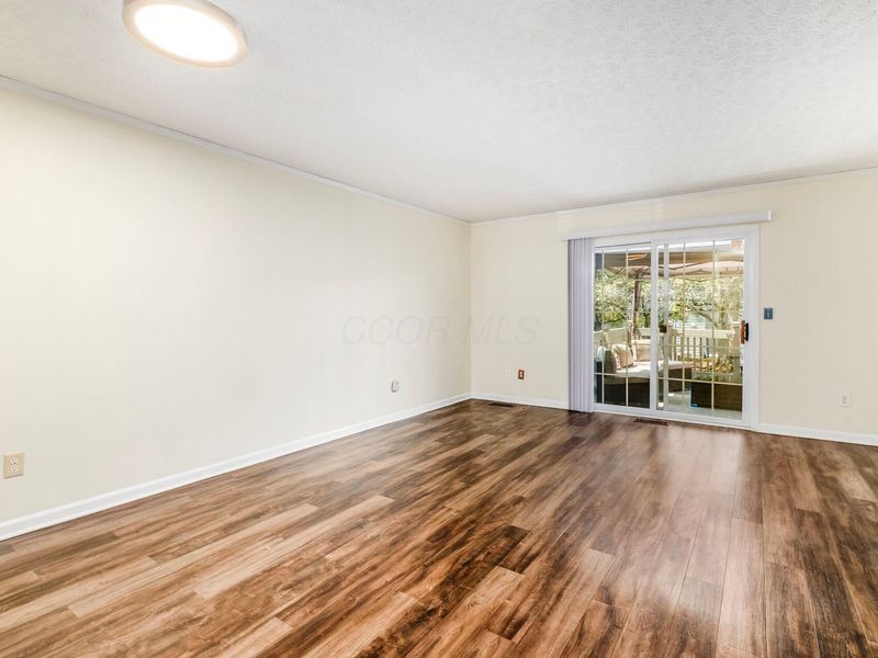 5805 Blendon Place Drive, Unit 13D, Columbus, OH 43230 Photo 9