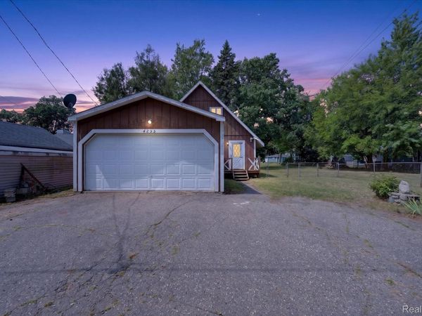4235 Lake Grove Court, White Lake Township, Mi 48383