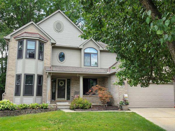 2525 Baltusrol Court, Commerce Township, Mi 48382