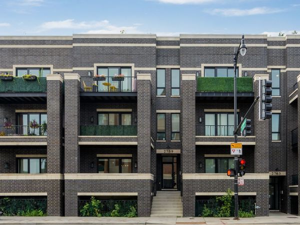 2759 W Lawrence Avenue, Unit 2W, Chicago, IL 60625