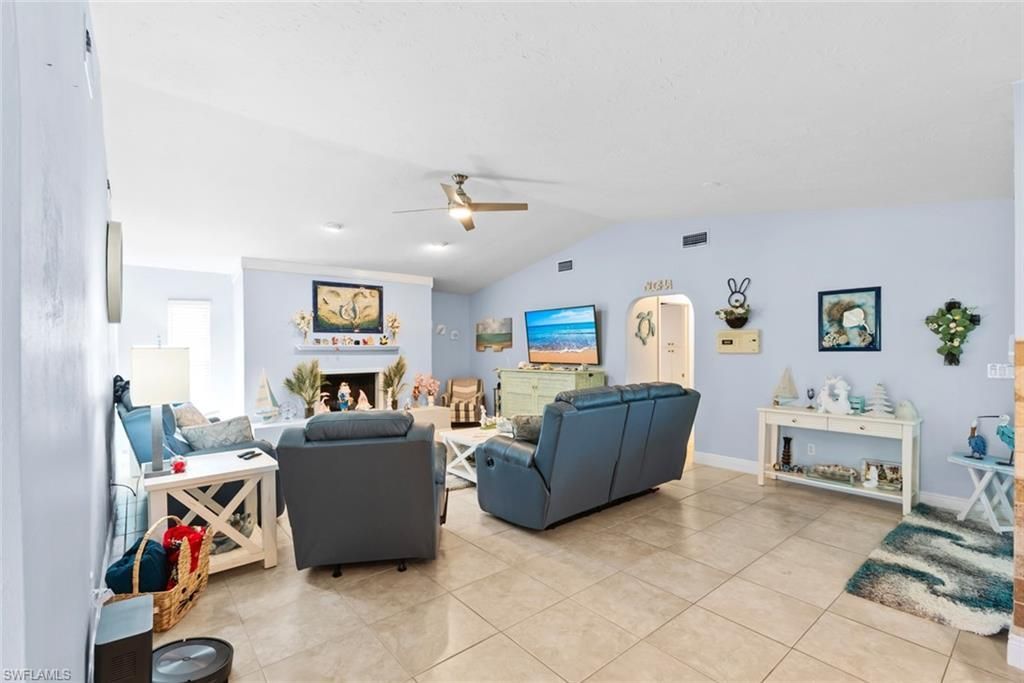 1826 SE 45th St, Cape Coral, FL 33904 Photo