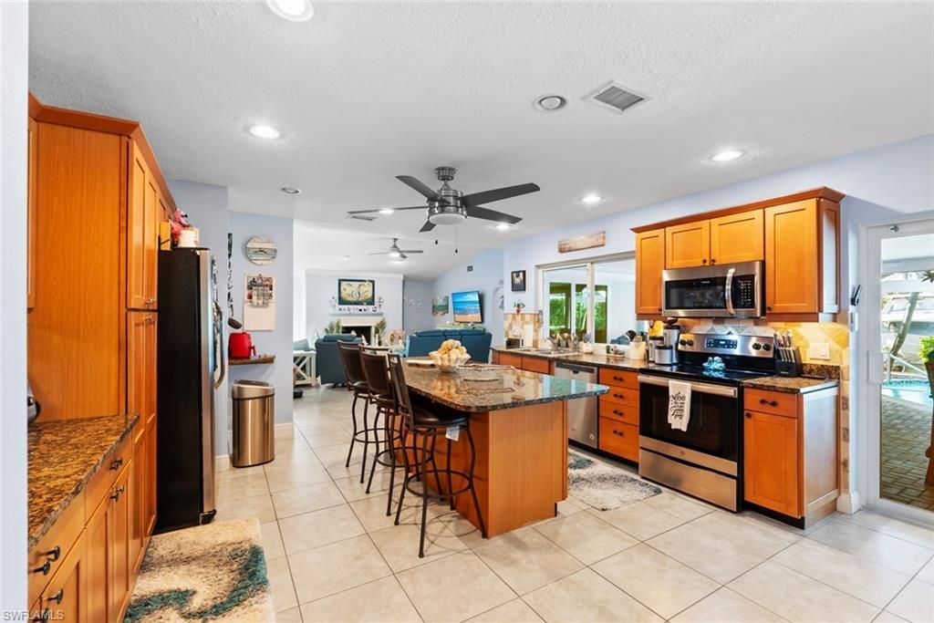 1826 SE 45th St, Cape Coral, FL 33904 Photo