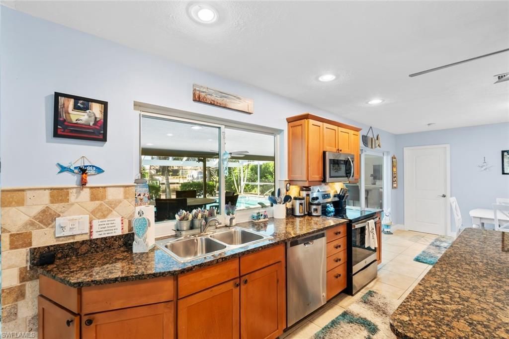 1826 SE 45th St, Cape Coral, FL 33904 Photo