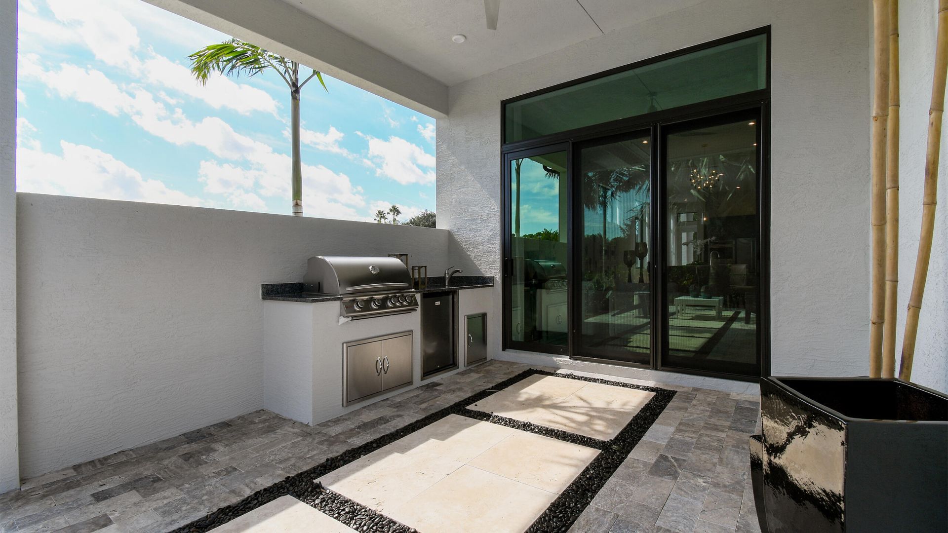 136 SE Via Tirso, Port Saint Lucie, FL 34952 Photo