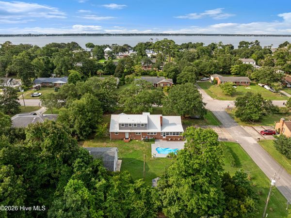 5010 Midyette Avenue, Morehead City, NC 28557