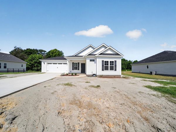 107 Sagewood Drive, Dudley, NC 28333