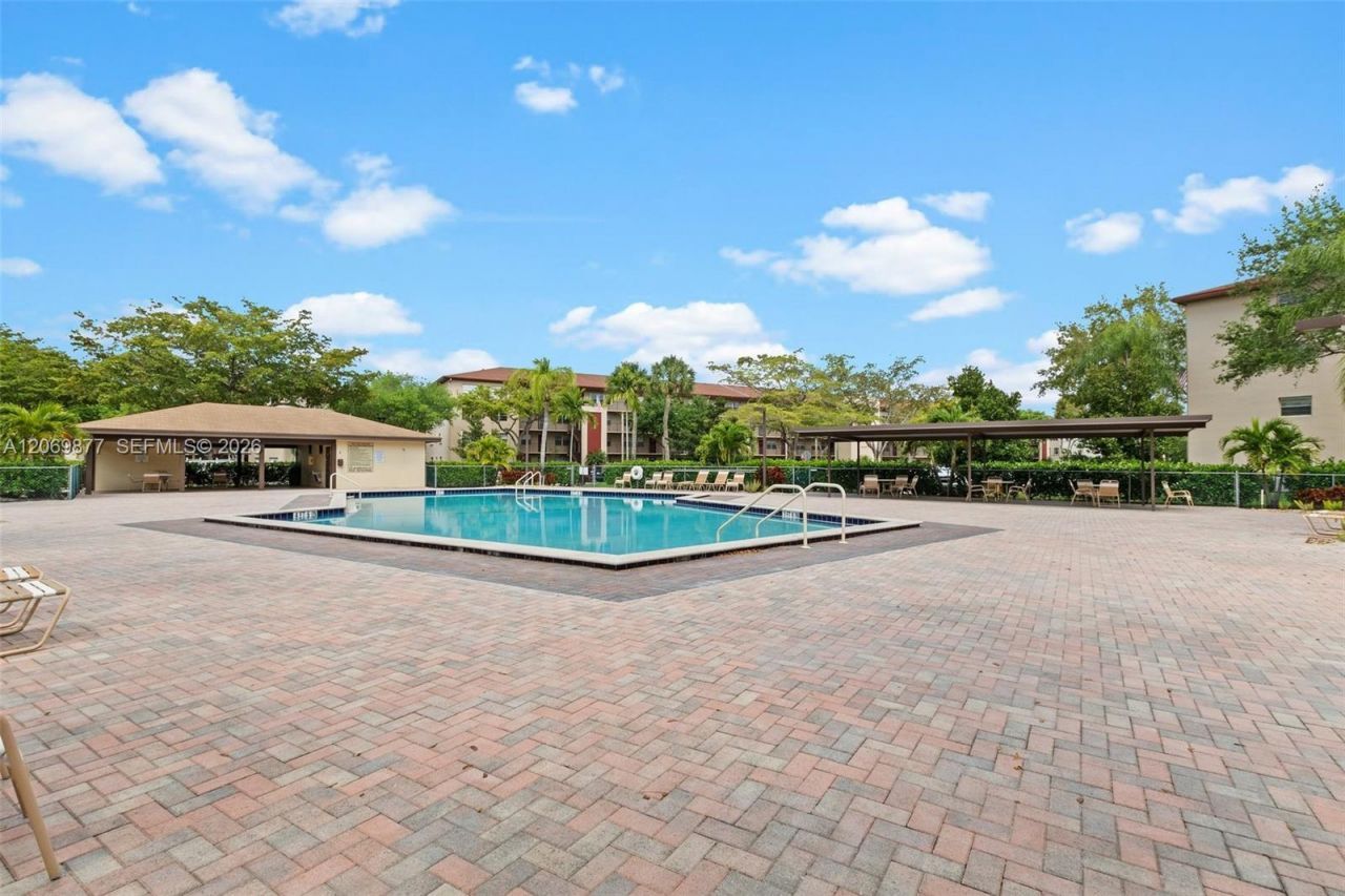 1301 SW 142nd Ave , Unit 104-H, Pembroke Pines, FL 33027 Photo