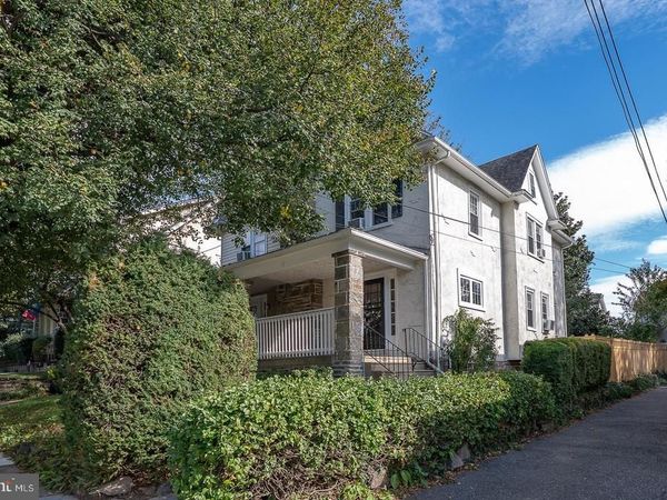 17 E TURNBULL AVENUE , HAVERTOWN, PA 19083