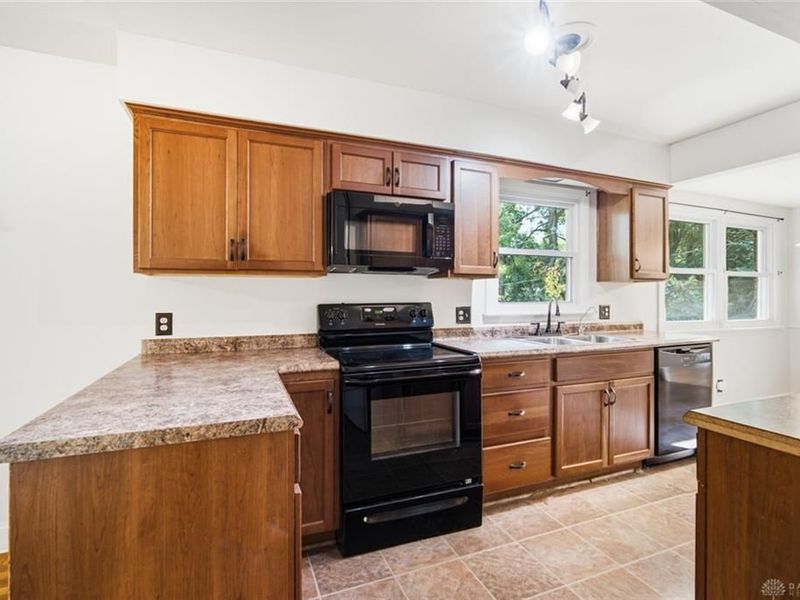 1616 Hillrose Place, Fairborn, OH 45324 Photo 9