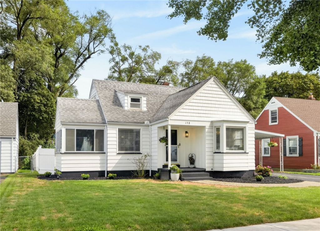 138 Glenthorne Road, Rochester, NY 14615 Main Photo