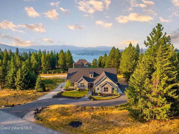 8797 S HANA DR, Harrison, ID 83833