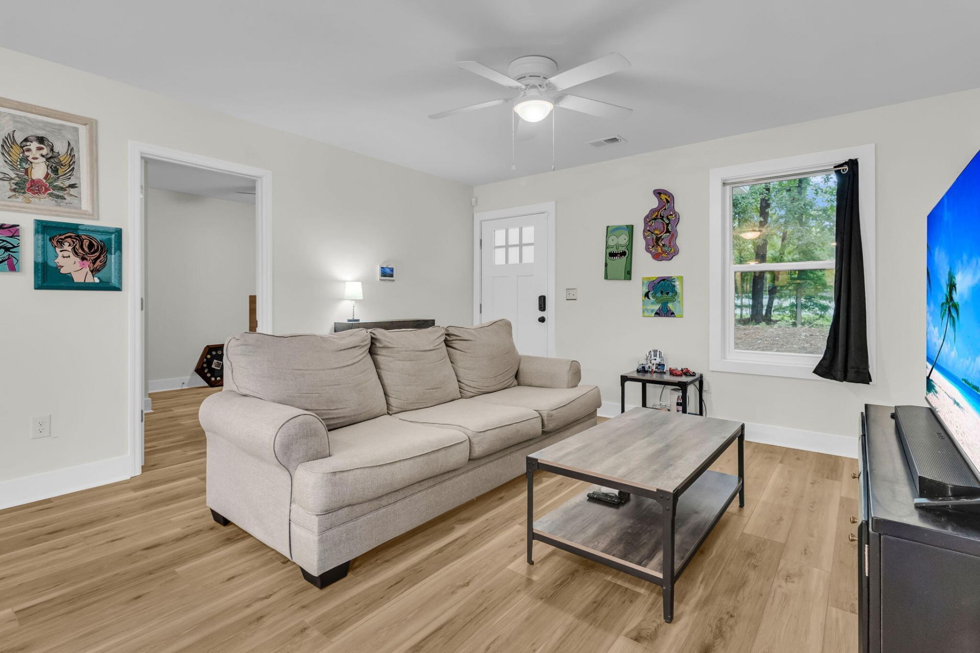 6961 Raymond Avenue Photo 8