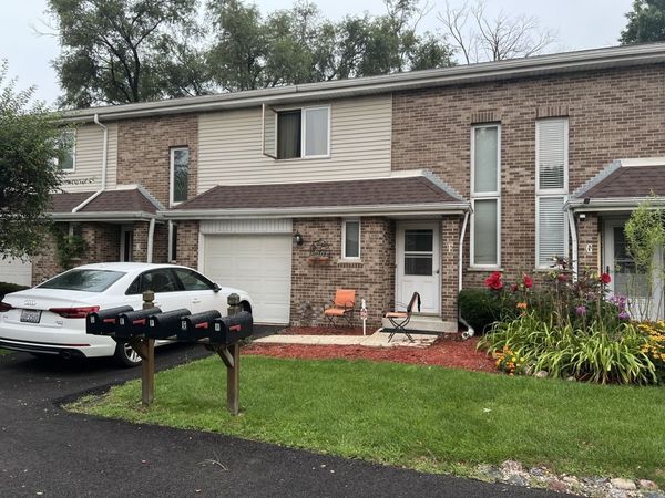 10956 S 76th Avenue , Unit F, Palos Hills, IL 60465