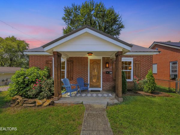 223 Georgia St, Harriman, TN 37748