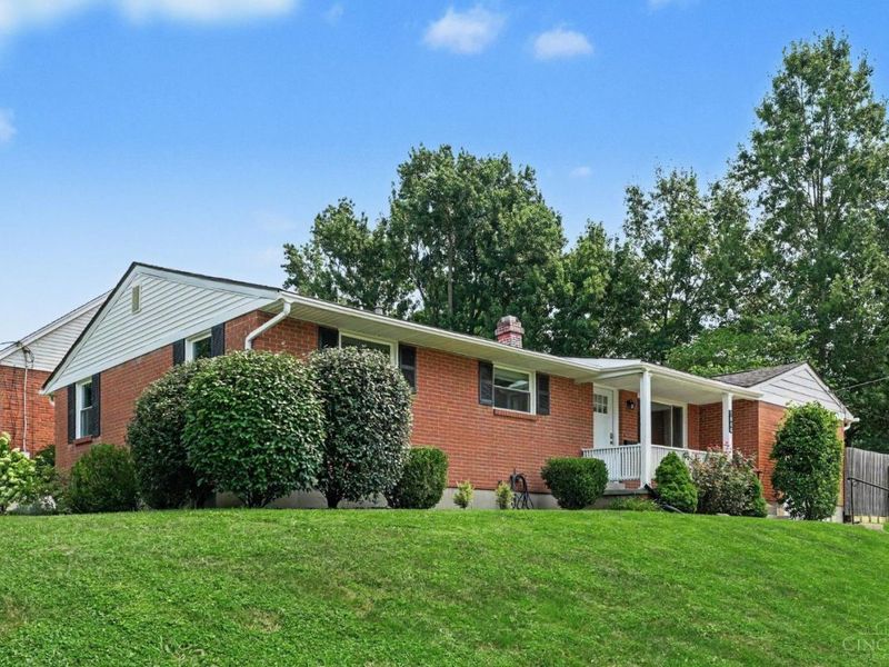1086 Artwood Drive, Anderson Township, OH 45230 Photo 2