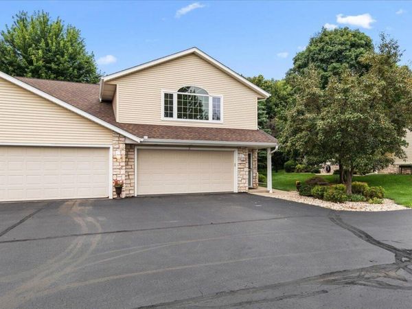 2465 Country Creek CIRCLE, Unit 3, West Bend, WI 53095