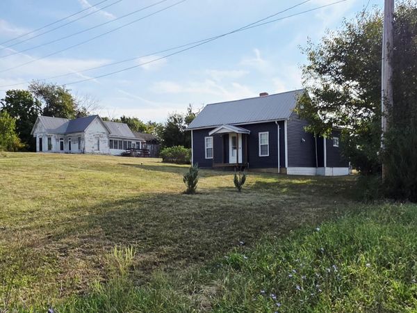 322 Palmyra Street, Perry, MO 63462