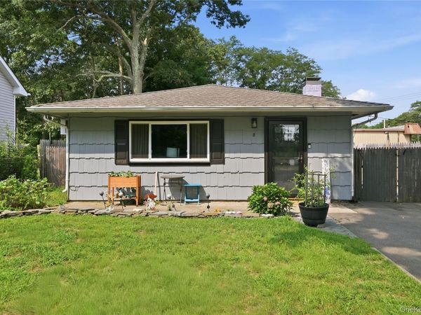 8 Roberts Street , Mastic, NY 11950