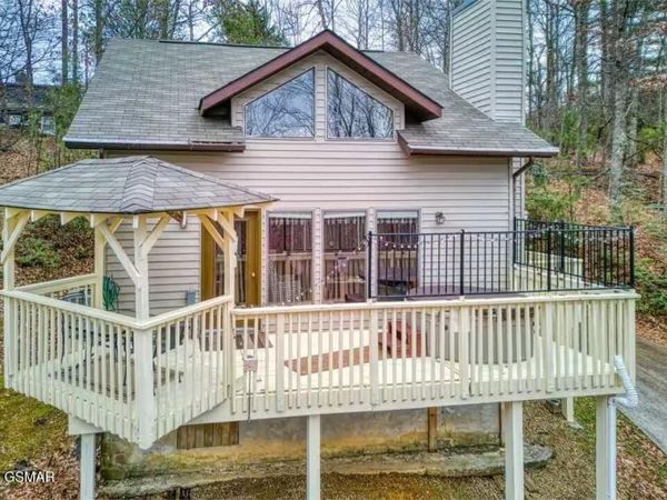 1434 N Arbon Lane , Gatlinburg, TN 37738