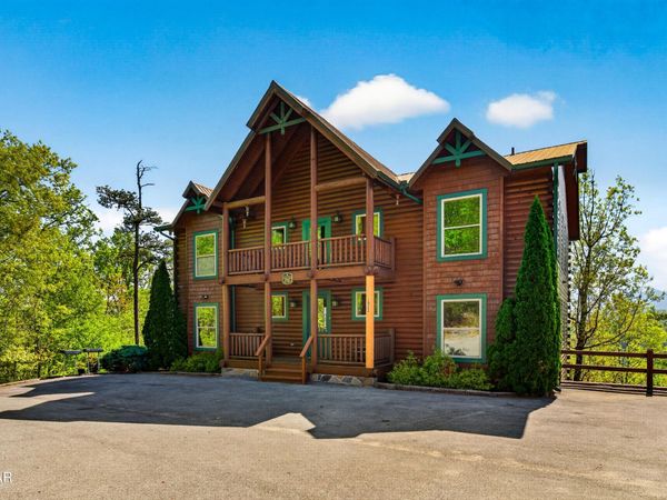 1932 Thistle Thorn Trail , Sevierville, TN 37876
