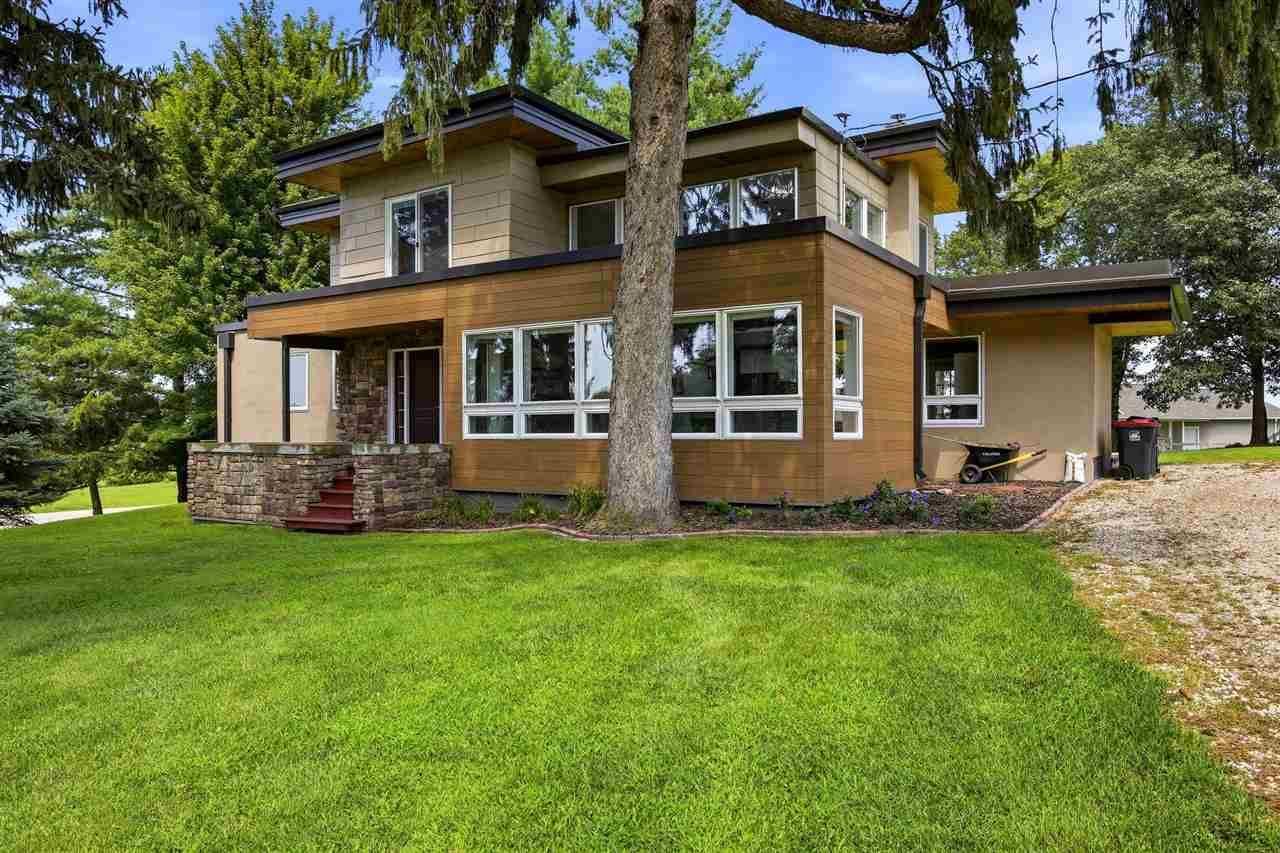 1420 Highway 965 Nw, Swisher, IA 52338 Main Photo
