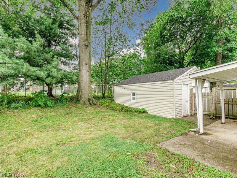 2180 Schubert Street, Cuyahoga Falls, OH 44221 Photo 16
