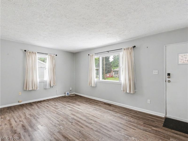 2180 Schubert Street, Cuyahoga Falls, OH 44221 Photo 5